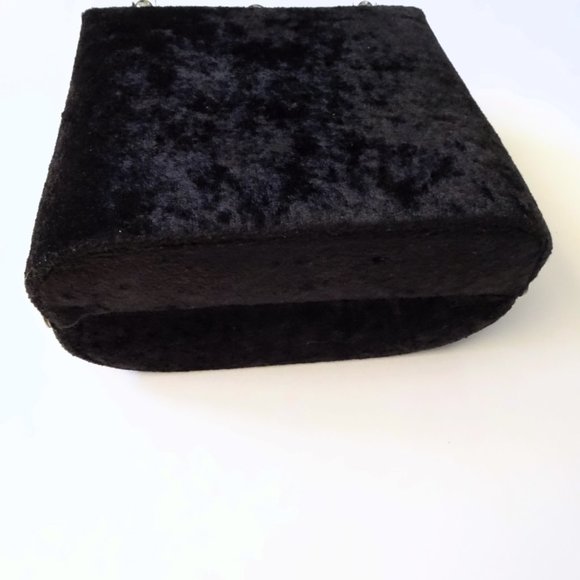 Moni Mini Black Velvet Beaded Fringe Clutch Purse - Picture 6 of 11